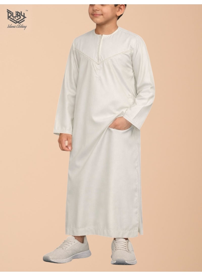 RUBY ISLAMIC CLOTHING Classic Off White Emirati Thobe Kandura for Children & Kids with Intricate Embroidery, Kandura Kaftan, Round Neck, Long Sleeve, Saudi Arabian Muslim Robe (Without Tassel) - Image 3